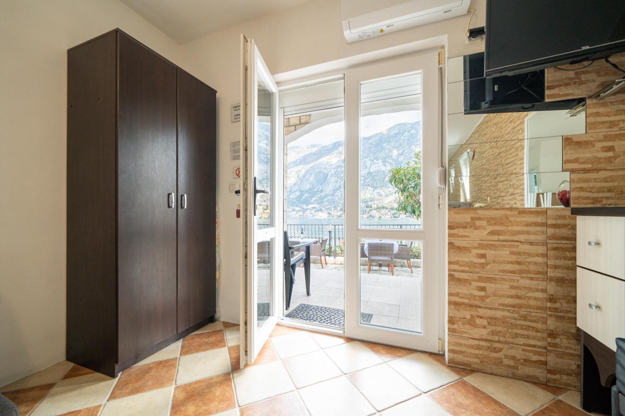 Apartments Vukovic Kotor Exterior photo